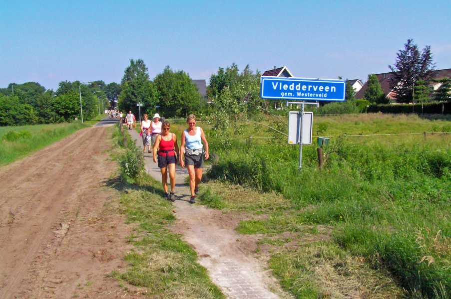 FLAL lustrum wandeltocht vanuit Noordwolde (Fr.) op zaterdag 8 juni 2008.

Vledderveen 
