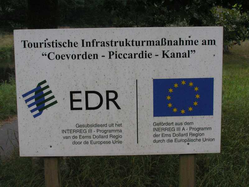 

informatiebord langs Coevorden-Piccardie-Kanaal.