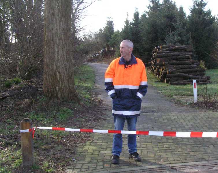 

Een van de organisatoren van de FLAL-tocht.