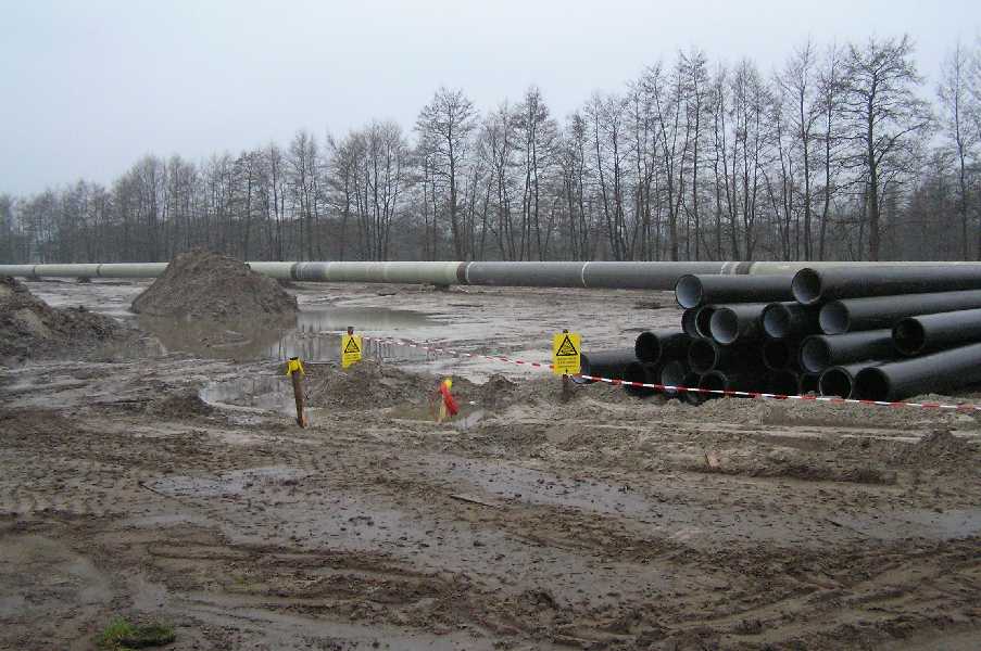 

aanleg van een gaspijpleiding in de Hamster Mieden.