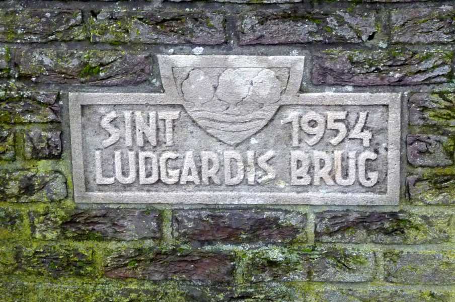 sint Ludgardis brug (over de Warmbeek) uit 1954