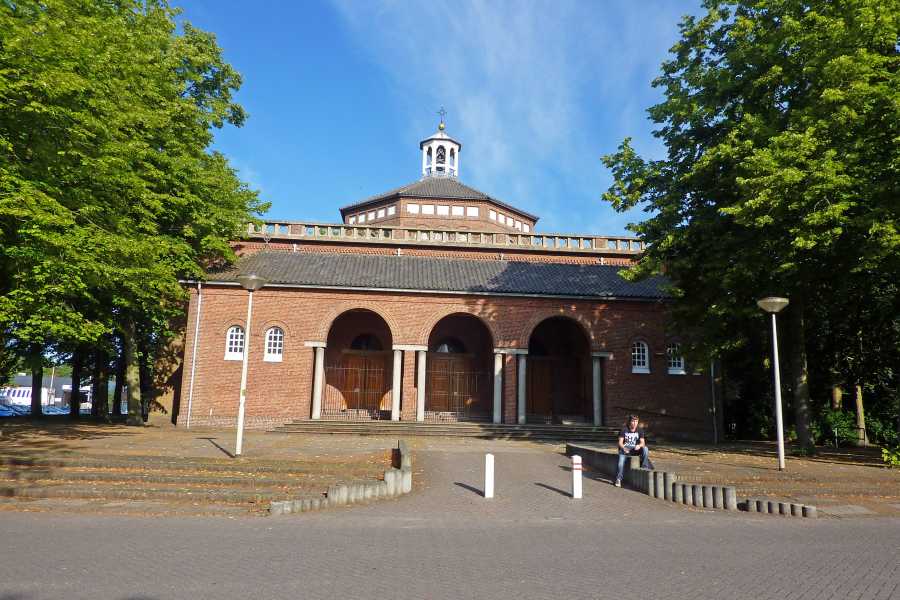 

Rooms Katholieke Heilig Hart van Jezus kerk te Bergen op Zoom.