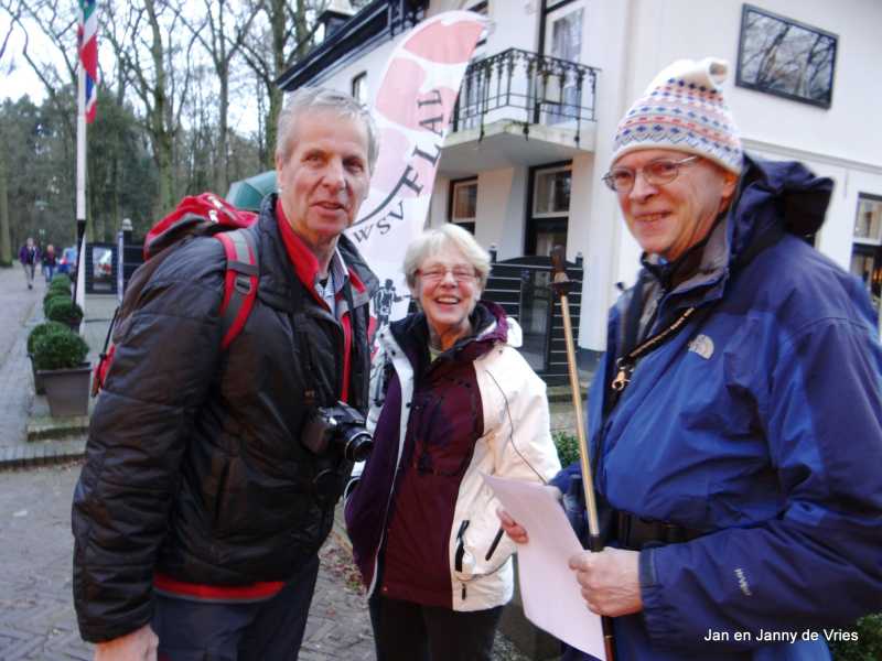 

bij de start in Ter Apel; foto Jan de Vries.